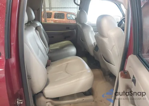 2004 Chevrolet Suburban 1500 Lt z USA, uszkodzony, nr VIN 1GNEC16Z14J234504